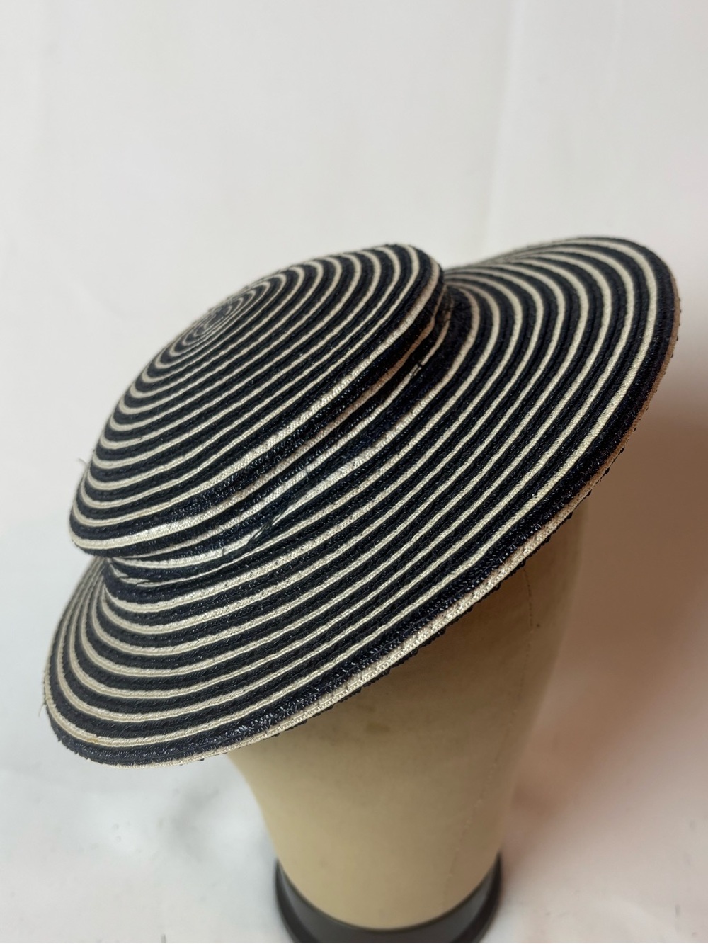 Vintage Louise Blue White Circular Stripe Cartwheel Hat 1930’s-50”